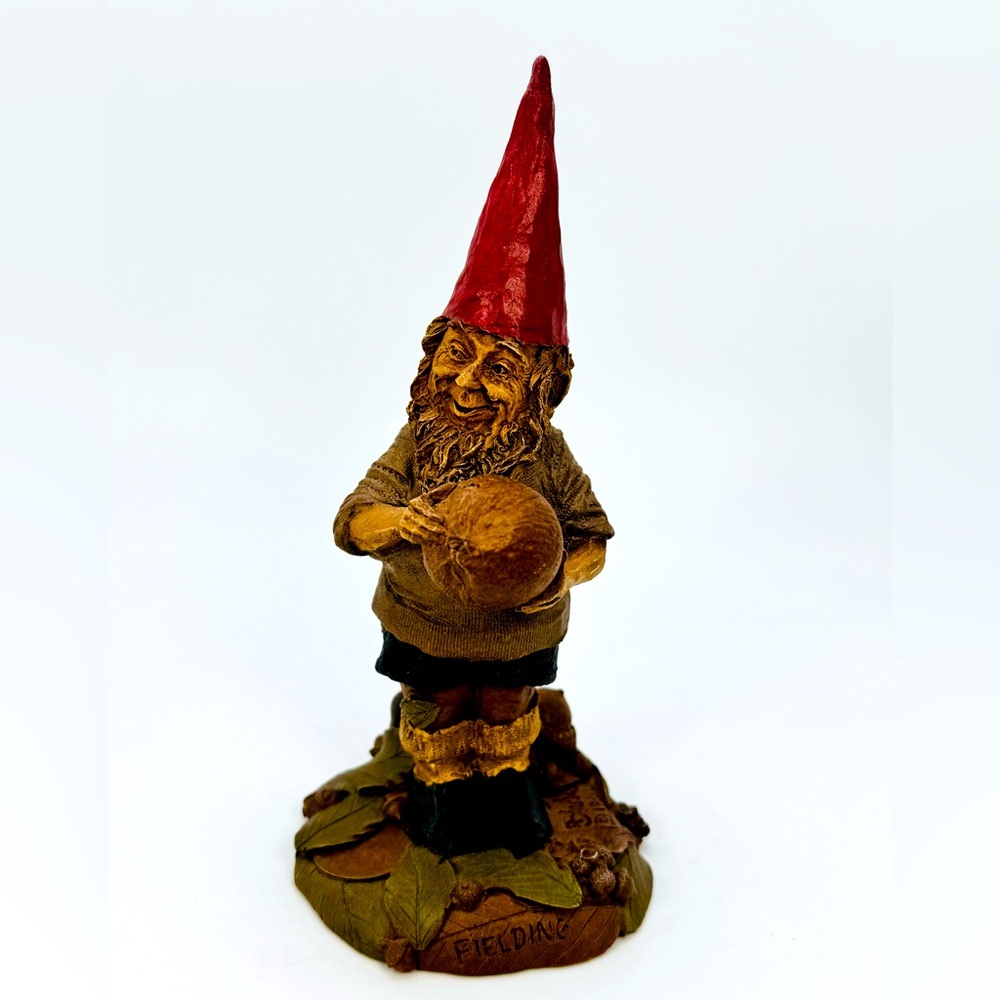 Tom Clark Gnome Fielding Retired Figure 1986